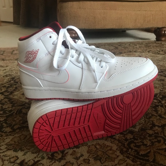 Jordan 1 Hightop White/Red - Brand New - Picture 7 of 7